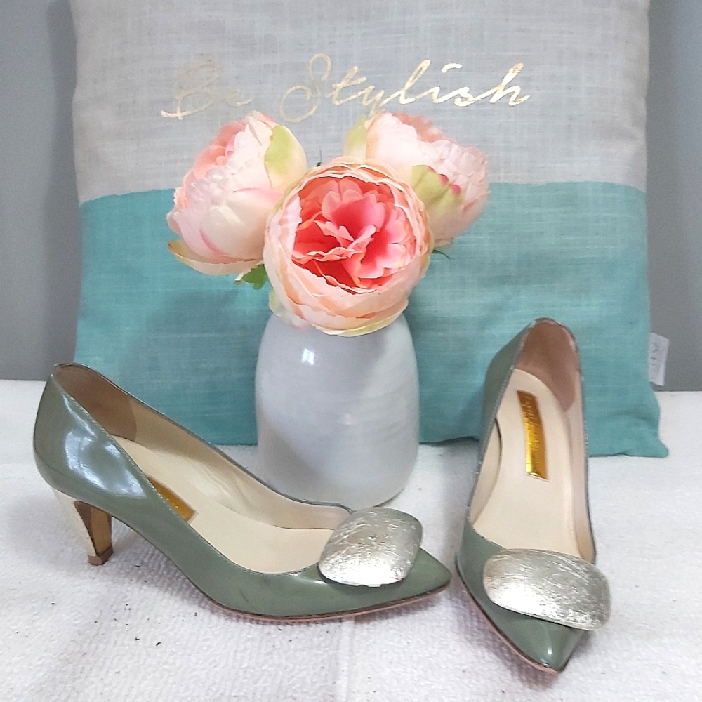 Rupert Sanderson Pebble green gold patent leather pumps 2.5" heels